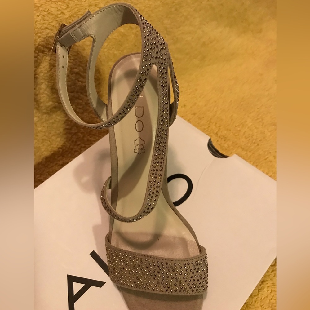 Aldo 4 inch heel sexy heels.  Color - Bone, size 8 1/2